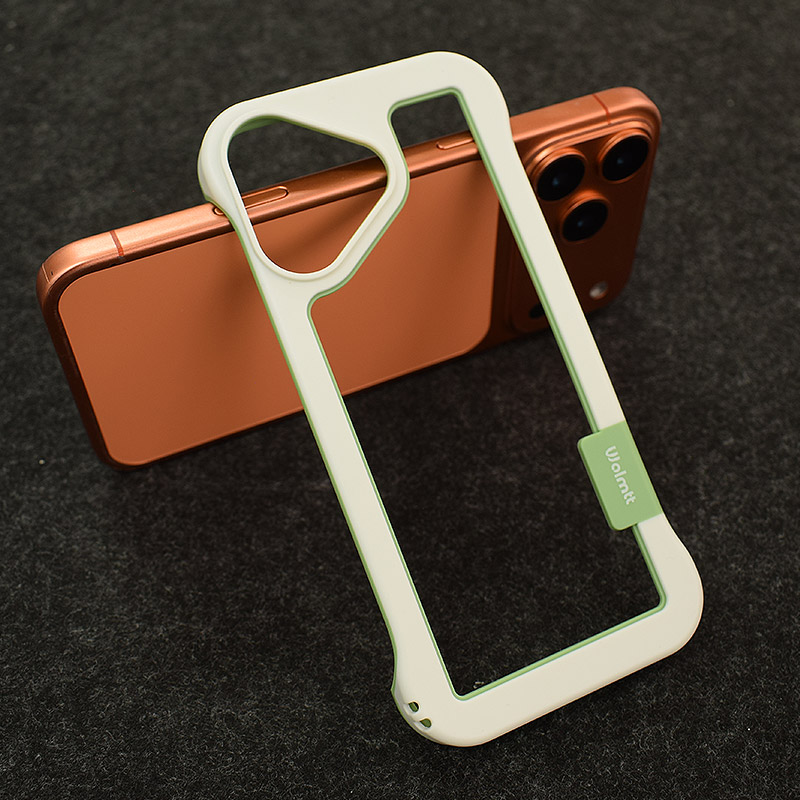 maska wallnut candy bumper za iphone 17 bela-maska-wolmtt-candy-bumper-za-iphone-17-bela-170219-310728-170219.png